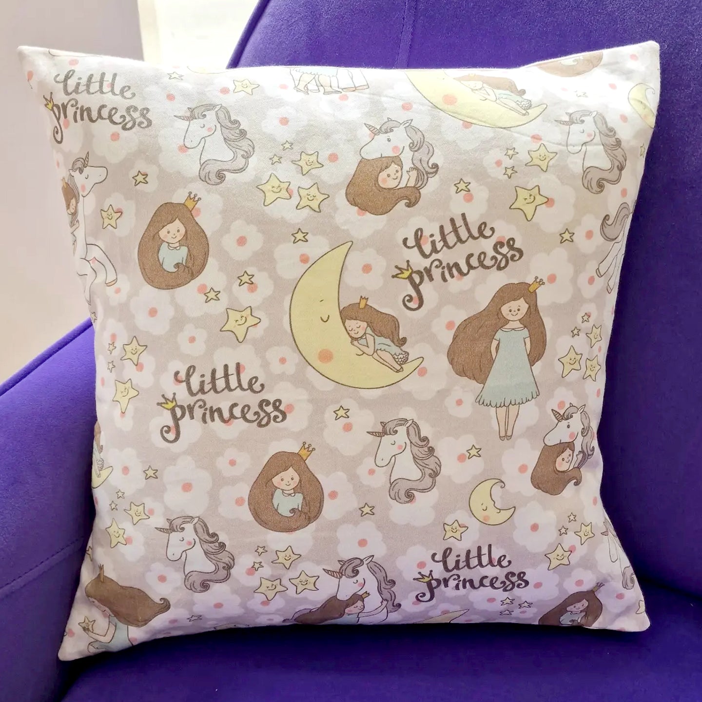 atelier de couture housse oreiller enfant