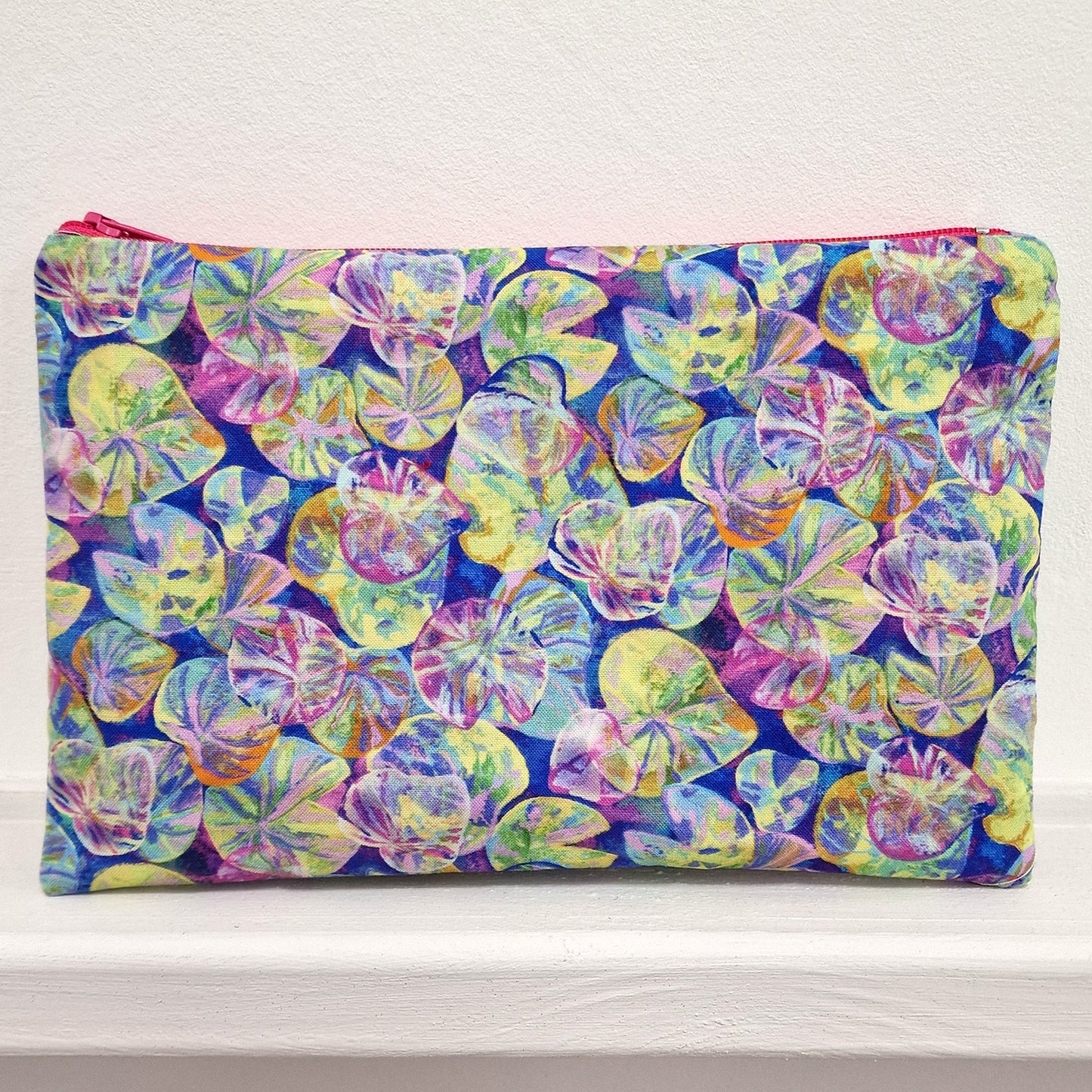 Trousse plate avec fermeture éclair