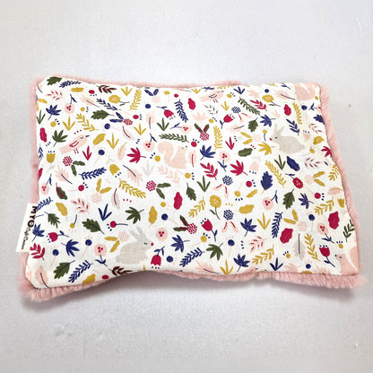 atelier de couture  bouillotte sèche conçue avec des noyaux de cerises 