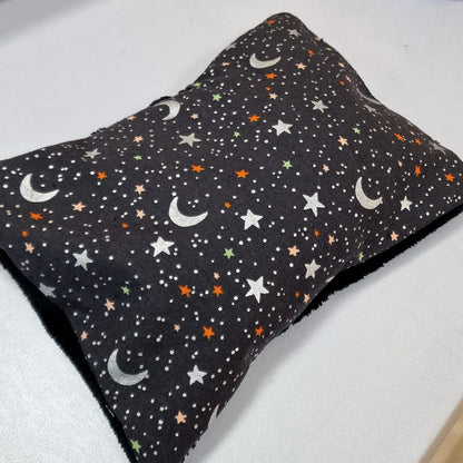 atelier de couture  bouillotte sèche conçue avec des noyaux de cerises 