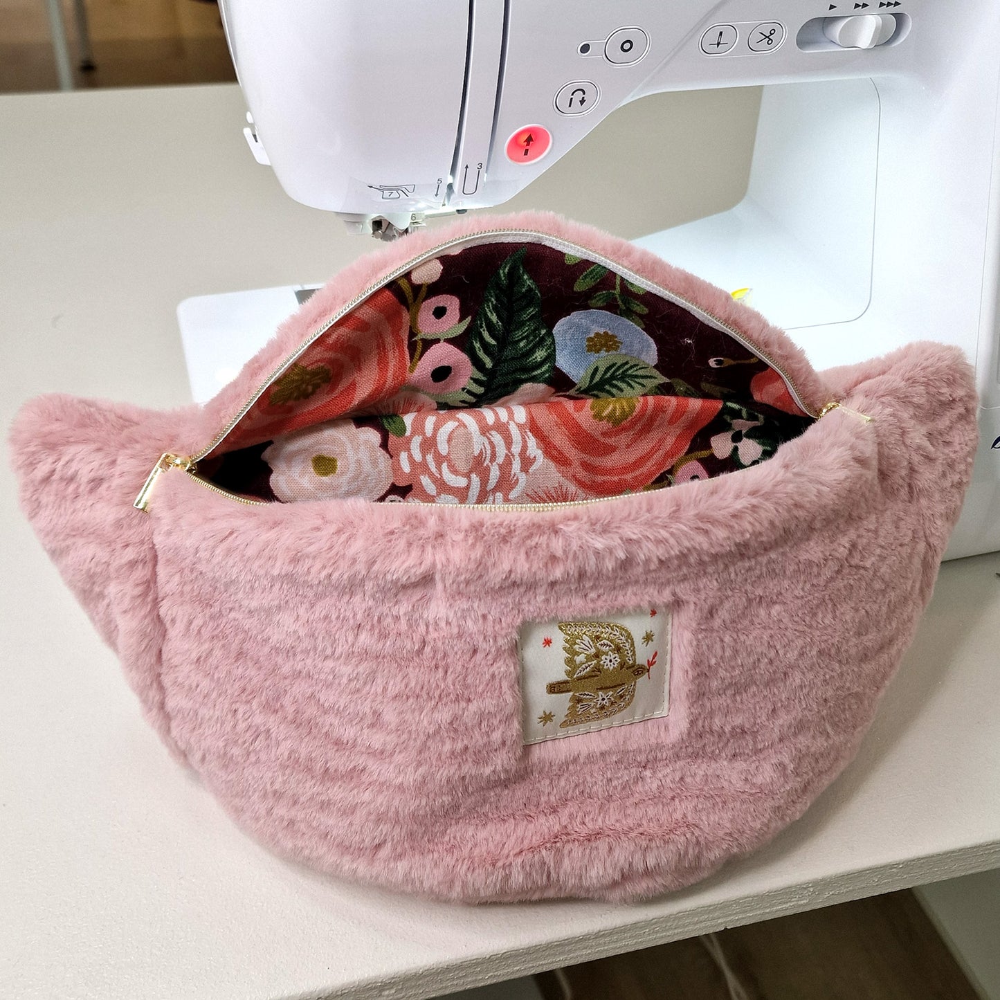 atelier couture sac banane créatrice BB85