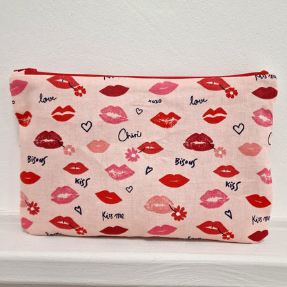 atelier de couture trousse plate avec fermeture éclair